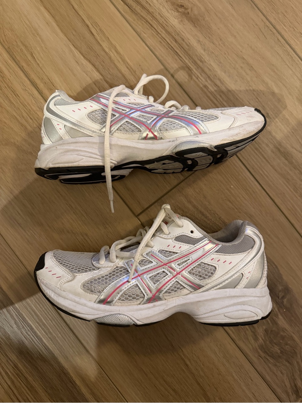 ASICS Gel White Women's Athletic Sneakers with Pink Trim